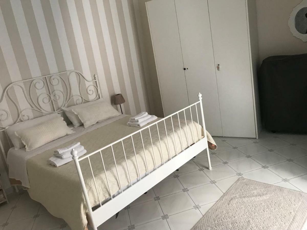 Borgo Santa Lucia * Napoli